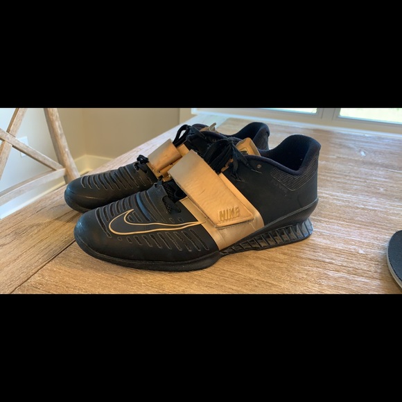 nike romaleos 3 size 10